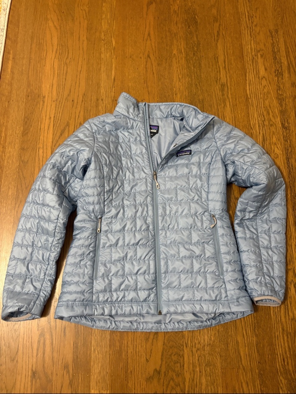 Patagonia Women's Light Blue Quilted Puffer Jacket size large